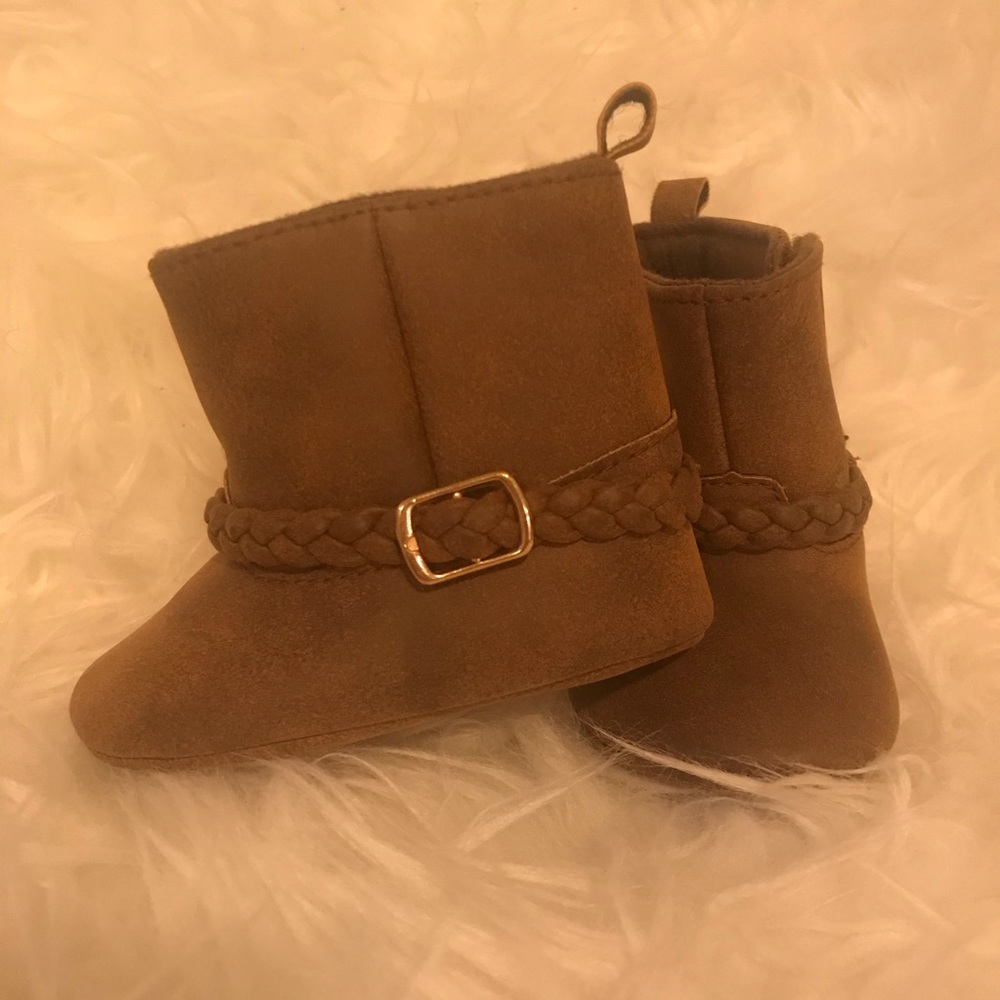 Carter’s baby boots
